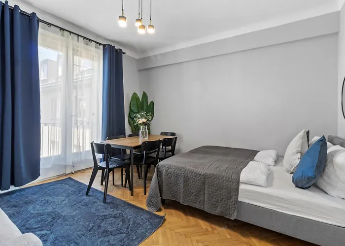 French Balcony - 55m2 - Next To Mariahilferstrasse Apartament *