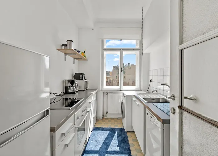 French Balcony - 55m2 - Next To Mariahilferstrasse *