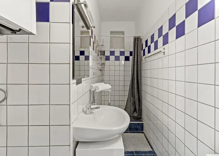 Apartament French Balcony - 55m2 - Next To Mariahilferstrasse Wiedeń
